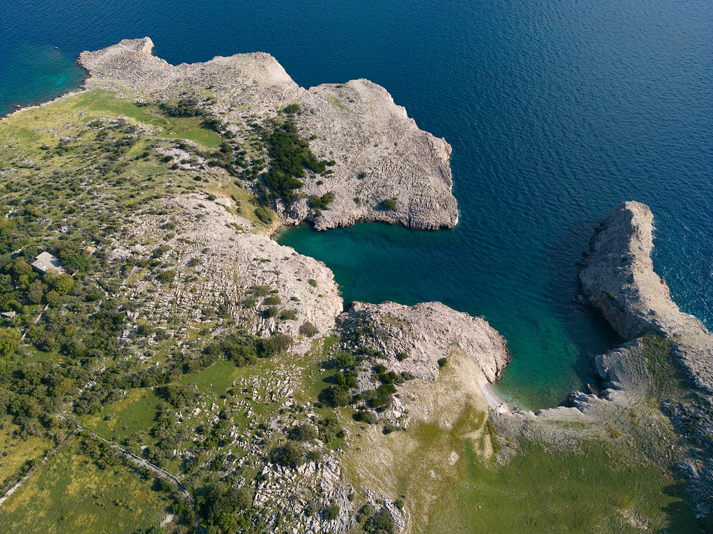Ljepote-otoka-Krka-Vinca-Ogrul-dron-Srdjan-Hulak3